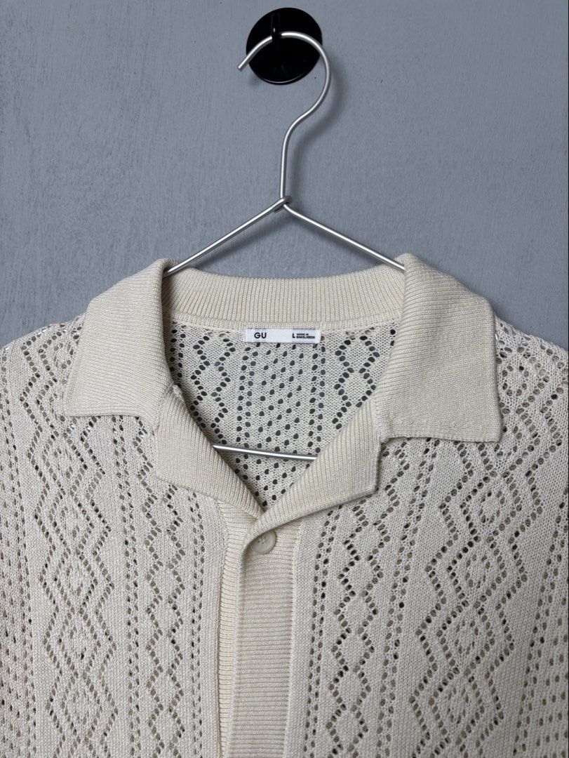 GU Open Collar Knitted Cream Buttondown Polo (Category: Tshirts & Polo Shirts ) located in Mandaluyong City. Submitted by fellas_ph (Listing ID 1469686189, Image 3). Description: Excellent condition No issues Size L 23.5" Width 28.5" Length.