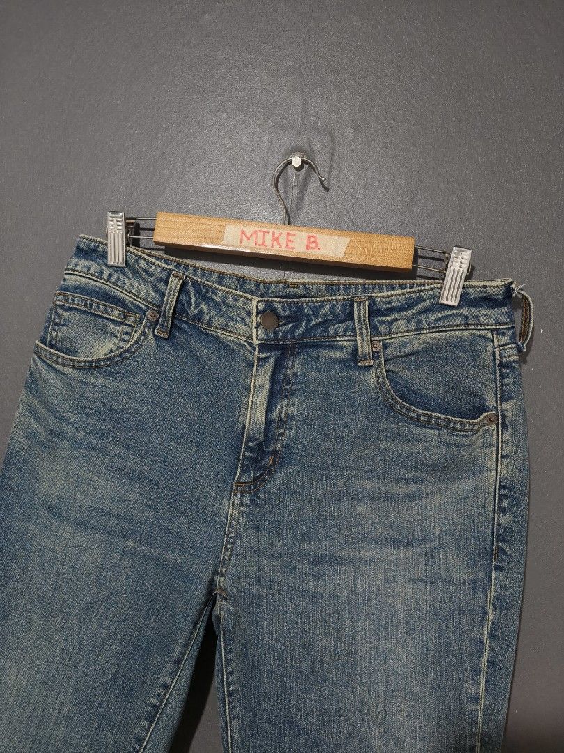 📍GU Slim Flared Jeans (Stretchable) (Category: Jeans) located in Antipolo. Submitted by simplehans (Listing ID 1469586433, Image 3). Description: ‎📍GU Slim Flared Jeans (Stretchable) ‎Size XL ‎Waist- 31 to 34 ‎Length- 40.5 ‎Leg Open- 10.5 ‎Excellent Condition As New ‎DIRECT MESSAGE IF INTERESTED.