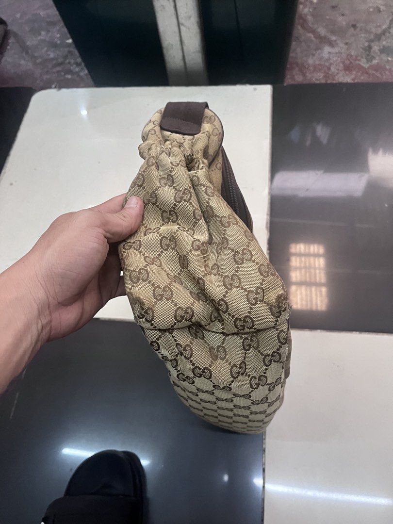 GUCCI (Category: Luxury Bags & Wallets) located in Caloocan City. Submitted by thriftspectrum (Listing ID 1469639564, Image 3). Description: .