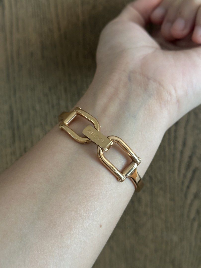 Gucci Gold Rectangular Bangle Watch with Black Dial (Category: Women's Watches) located in Baliuag. Submitted by clicksmileph (Listing ID 1469734586, Image 2). Description: .