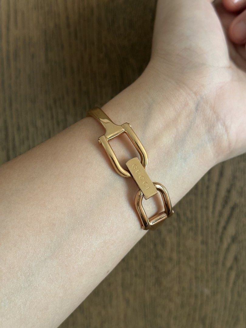 Gucci Gold Rectangular Bangle Watch with Black Dial (Category: Women's Watches) located in Baliuag. Submitted by clicksmileph (Listing ID 1469734586, Image 3). Description: .