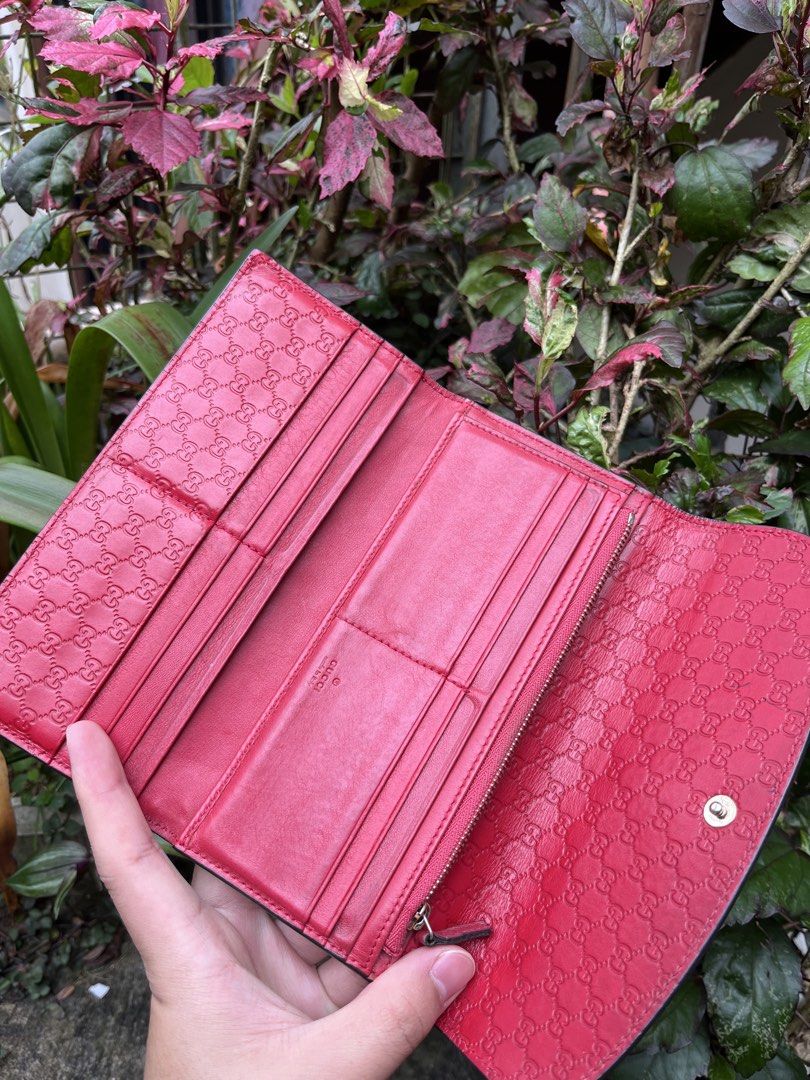 GUCCI GUCCISSIMA CONTINENTAL FLAP LONG WALLET (Category: Luxury Bags & Wallets) located in Baguio. Submitted by closetgc.clothingshop (Listing ID 1469618431, Image 3). Description: Gucci Guccissima Continental Red long wallet In very good condition ( Guaranteed Authentic ) .