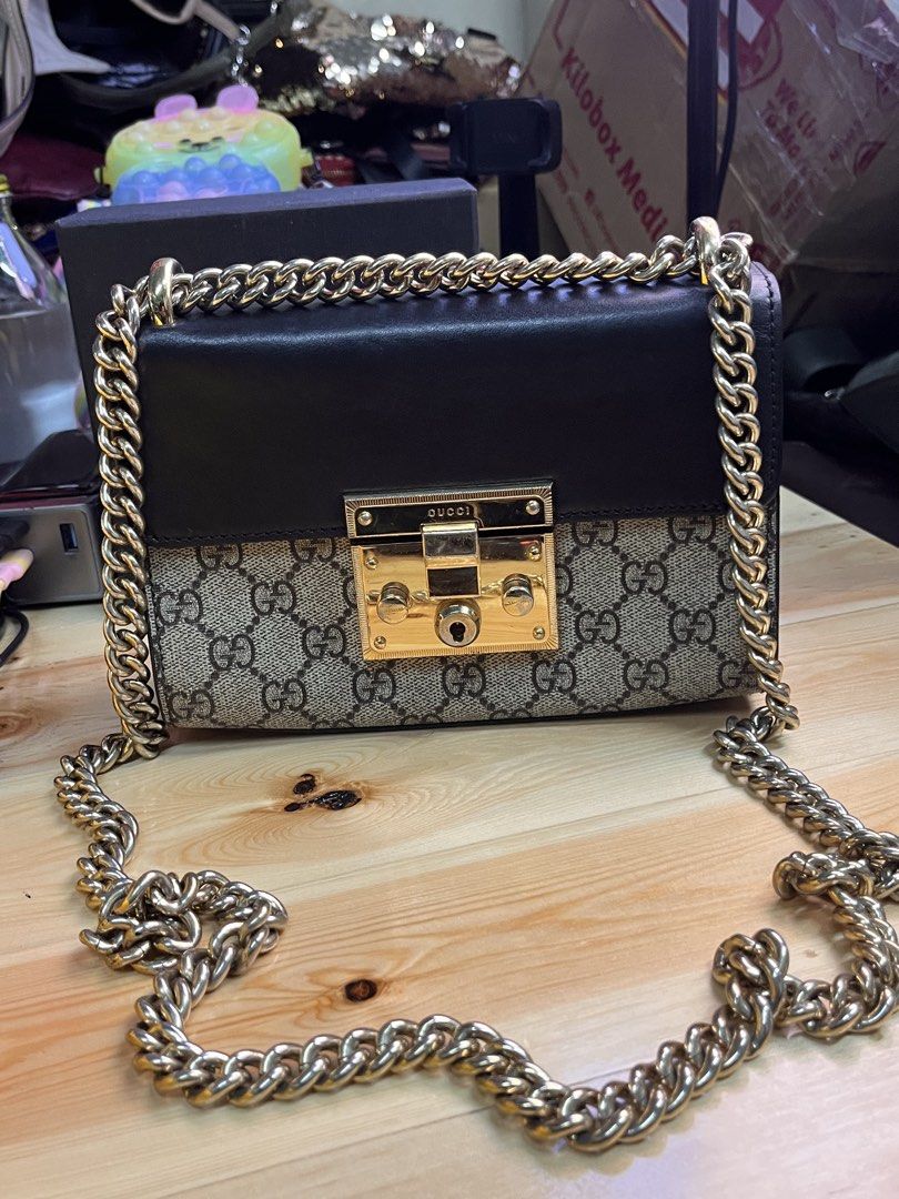 Gucci sling bag (Category: Luxury Bags & Wallets) located in Cagayan de Oro. Submitted by allaboutukayukaybagscdo (Listing ID 1469646726, Image 1). Description: .