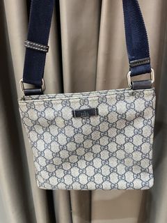 (Category: ) located in . Submitted by luxuryitems_bybosst (Listing ID 1469727411, Image 1). Description: .