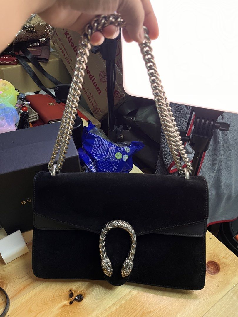 Gucci Suede sling bag (Category: Luxury Bags & Wallets) located in Cagayan de Oro. Submitted by allaboutukayukaybagscdo (Listing ID 1469646063, Image 2). Description: .