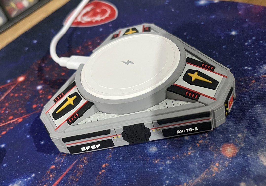 Gundam Wireless Charger for Adroid/ Iphone (Category: Chargers & Cables) located in Quezon City. Submitted by yna0702 (Listing ID 1469665674, Image 2). Description: .