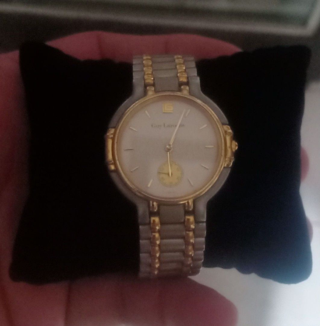 Guy Laroche Unisex (Category: Men's Watches) located in San Pablo. Submitted by krymuel (Listing ID 1469580950, Image 2). Description: guy laroche all original unisex swiss made👍.