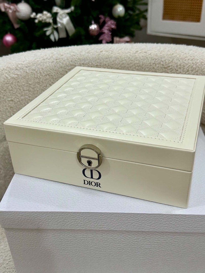 GWP ITEMS (Category: Accessory Holder, Box & Organizers) located in Orani. Submitted by lovely.items1983 (Listing ID 1469582001, Image 1). Description: .