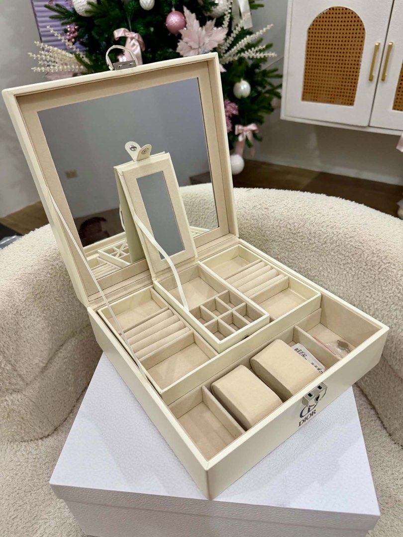 GWP ITEMS (Category: Accessory Holder, Box & Organizers) located in Orani. Submitted by lovely.items1983 (Listing ID 1469582001, Image 3). Description: .