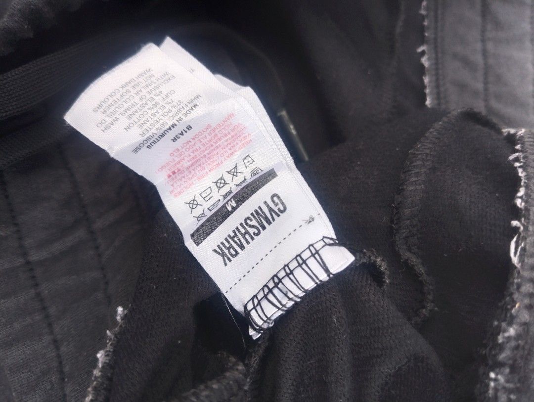Gymshark (Category: Shorts) located in Mandaue City. Submitted by thrifted.coo (Listing ID 1469699665, Image 3). Description: .