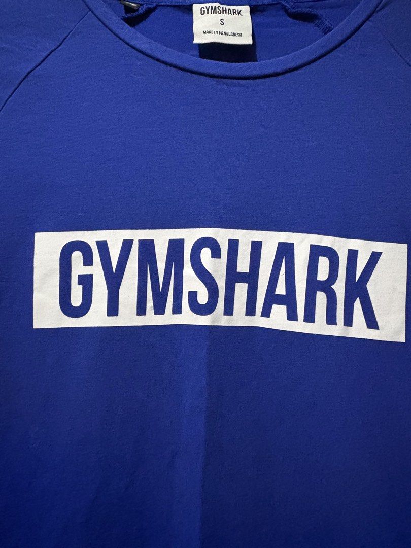Gymshark Long sleeves (Category: Activewear) located in Makati City. Submitted by ThriftedGoods (Listing ID 1469686258, Image 3). Description: Feel free to ask for more detailed photos In excellent condition No issues Length-28 Width-19.