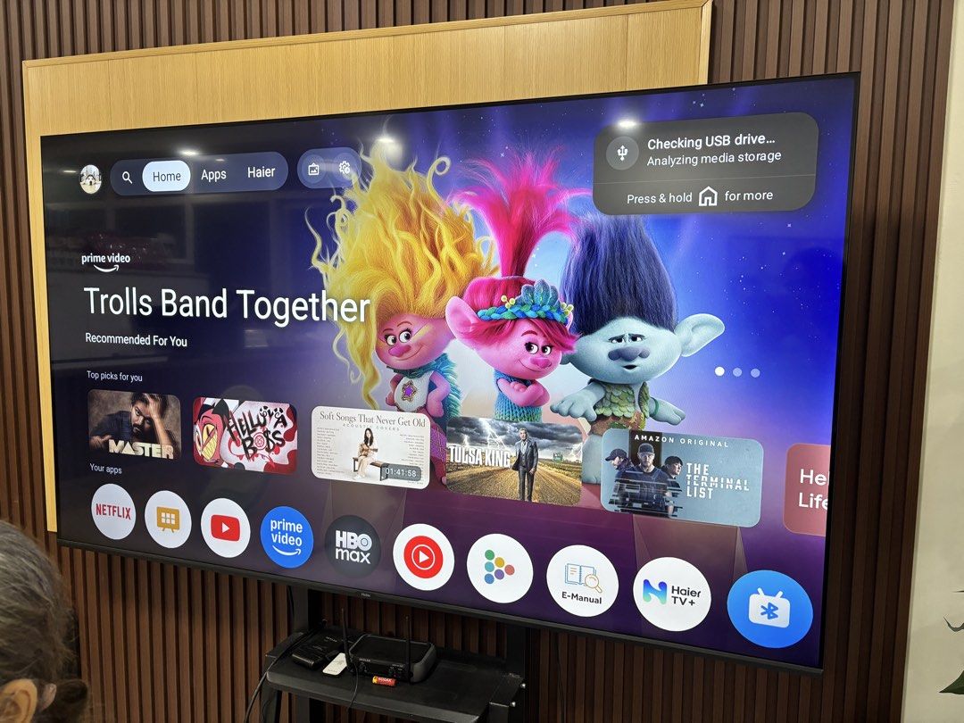 Haier Google TV Smart Television (Category: TV) located in Manila. Submitted by arienne_97 (Listing ID 1469611039, Image 2). Description: - Fully working 75 inch Haier smart Google TV ready for movie nights - Big screen with vibrant picture quality - Built-in apps: Netflix, Prime Video, YouTube, and HBO Max - Easy-to-use home interface for top picks and current shows - Includes remote - Free stand .