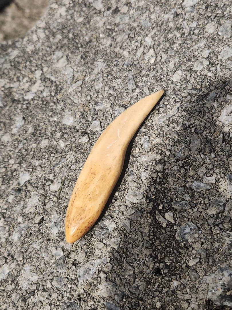 Handmade Bone Carving Curved Shape, Hobbies & Lifestyle, Stationery ...
