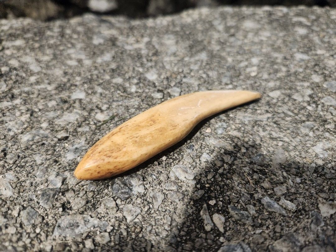 Handmade Bone Carving Curved Shape, Hobbies & Lifestyle, Stationery ...