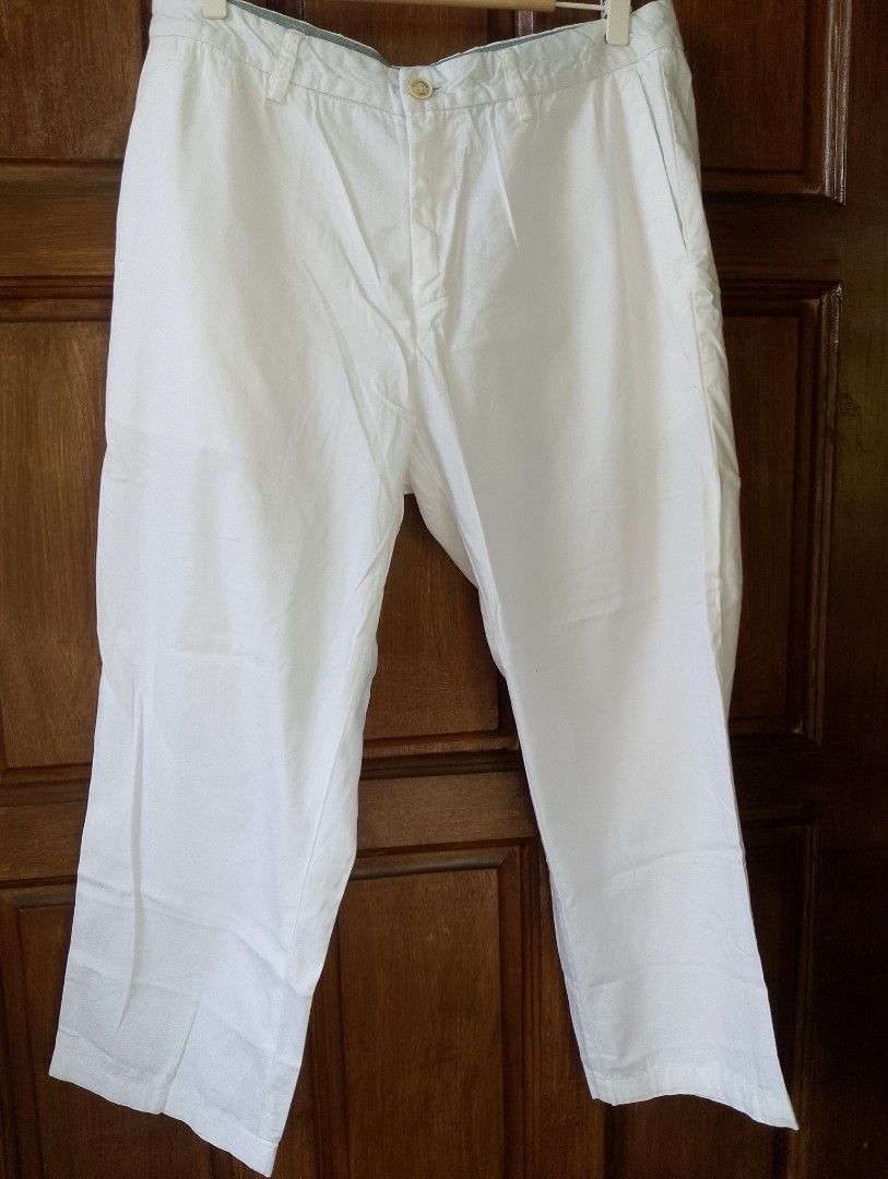 Hangten Men's Trouser (Category: Trousers) located in Cabadbaran. Submitted by ztsfinds (Listing ID 1469584818, Image 1). Description: -This is curated ukay clothes, already washed. -Hangten trouser white color. May pagka soft po fabric nito, hindi mainit sa skin. -Length: 88 cm -Leg opening: 21.4 cm -Waist Circumference: 81 cm -Hips Circumference: 97 cm.