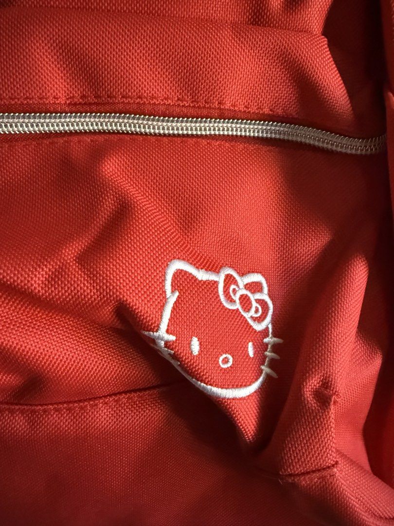 Hello Kitty backpack (Category: Babies & Kids Fashion) located in Muntinlupa City. Submitted by itsprelovednow (Listing ID 1469620298, Image 2). Description: BN with tag.
