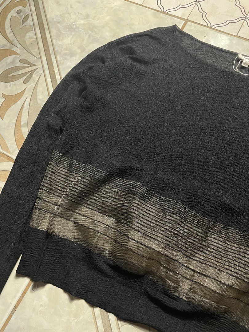 Helmut lang see through Stretch (Category: Blouses) located in Caloocan City. Submitted by renowear (Listing ID 1469580042, Image 2). Description: Helmut lang see through Stretch Excellent Condition Color Rate: 9.5/10 No Issue Measurements • Width: 19 • Length: 25.5 Price: 650 obo DM IF INTERESTED📥.