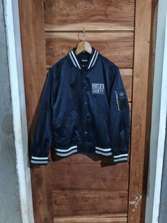 (Category: ) located in . Submitted by danelle_closet1106 (Listing ID 1469756693, Image 1). Description: .