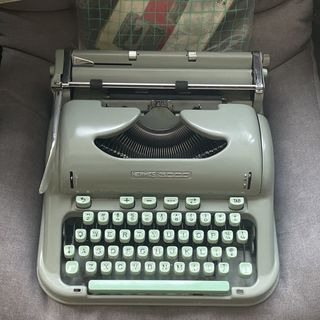 （分類：）位於 。 由 typewriter_evangelist 提交（商品編號 1469642114，圖片 1）。簡介： 。