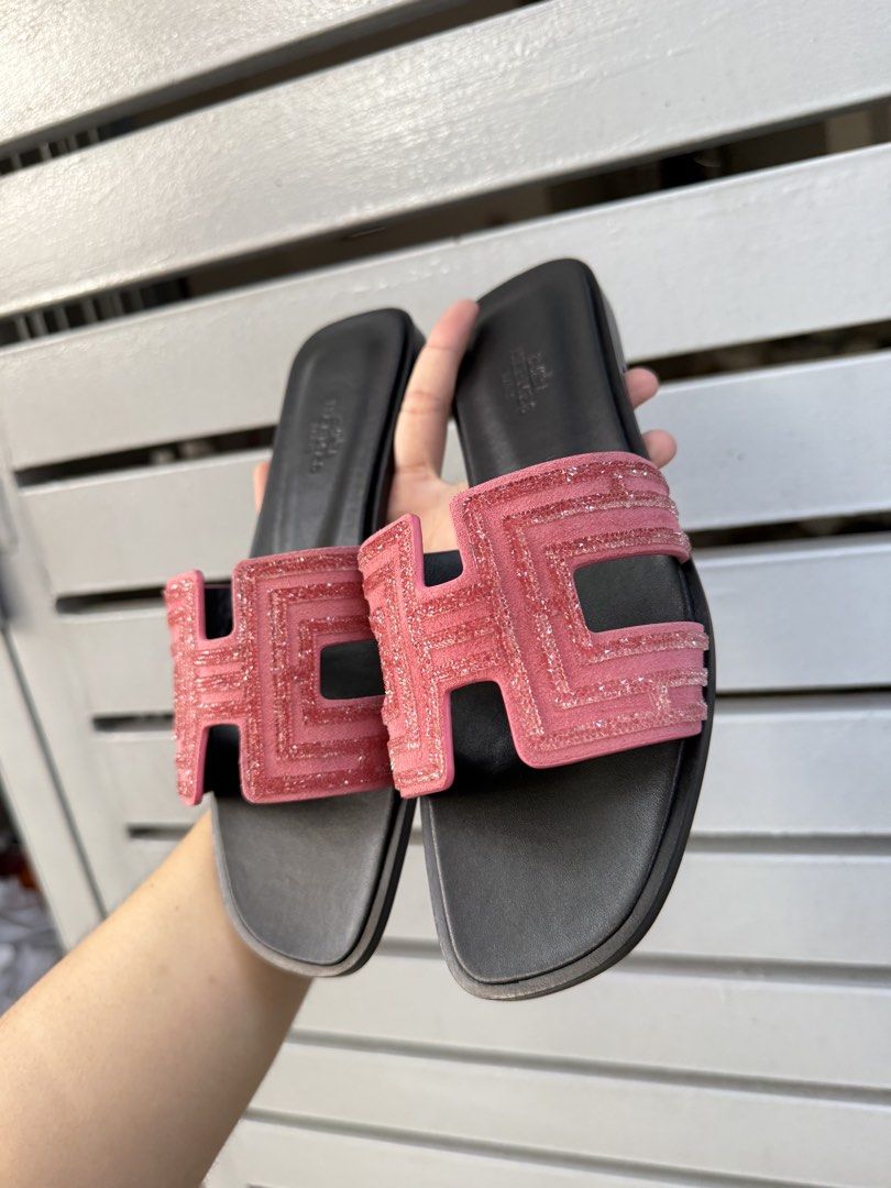 Hermes EUR 38 (Category: Sandals) located in Antipolo. Submitted by ceraken_luxpreloved (Listing ID 1469634286, Image 3). Description: .