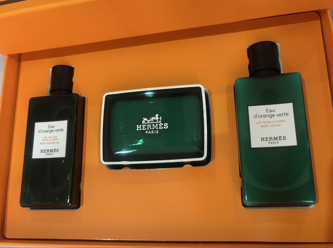 Hermès Eau D'Orange Verte Body Set 3pcs (Category: Body Care) located in Makati City. Submitted by shukufukucy (Listing ID 1469757324, Image 2). Description: Hermes Eau d'Orange Verte Body Set * Includes: Body Lotion, Shower Gel, Bar Soap * Signature refreshing green scent * Brand New, in original packaging * Ideal for gift or Personal Indulgence * No Paperbag * Selling Price : Php 6,000.00 Note: Mode of Payment: * Gcash * Maya * Bank Transfer **