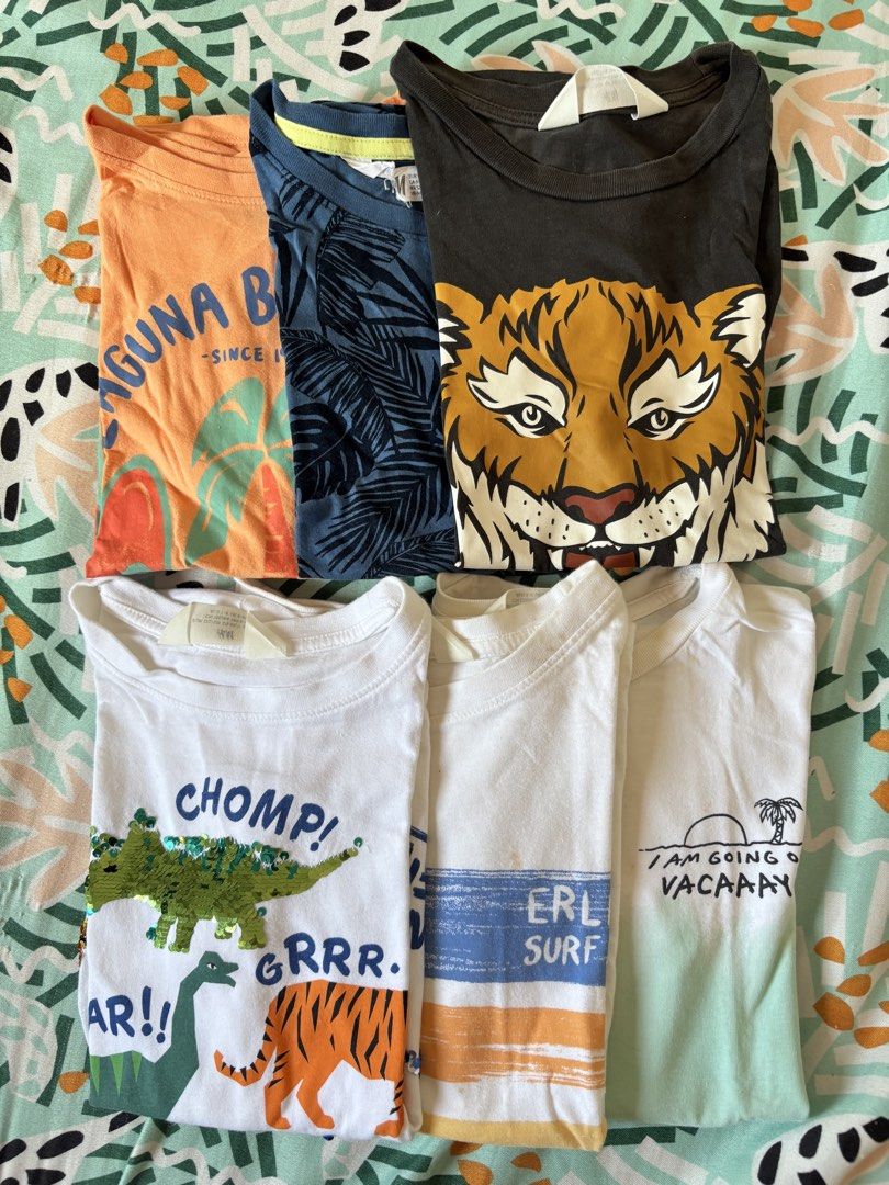 H&M Boys graphic t-shirts bundle (Category: Babies & Kids Fashion) located in Mabalacat. Submitted by cadyluuuck (Listing ID 1469630256, Image 1). Description: 6-8y size on tag. Preloved. With minimal stains in the two white shirts but can still be washed. .
