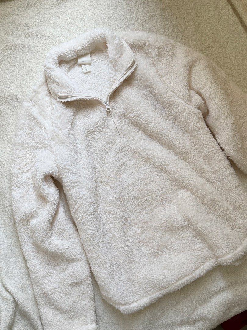 H&M Fleece Jacket (Category: Coats, Jackets and Outerwear) located in Mandaue City. Submitted by meh.soh (Listing ID 1469647695, Image 1). Description: H&M women’s quarter-zip fleece sherpa pullover Size:xs-s Mode of Payment: Gcash Delivery: Maxim (within Cebu) j&t (outside Cebu) df shouldered by buyer Location: Mandaue, Cebu.
