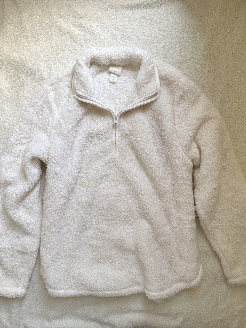 H&M Fleece Jacket (Category: Coats, Jackets and Outerwear) located in Mandaue City. Submitted by meh.soh (Listing ID 1469647695, Image 2). Description: H&M women’s quarter-zip fleece sherpa pullover Size:xs-s Mode of Payment: Gcash Delivery: Maxim (within Cebu) j&t (outside Cebu) df shouldered by buyer Location: Mandaue, Cebu.