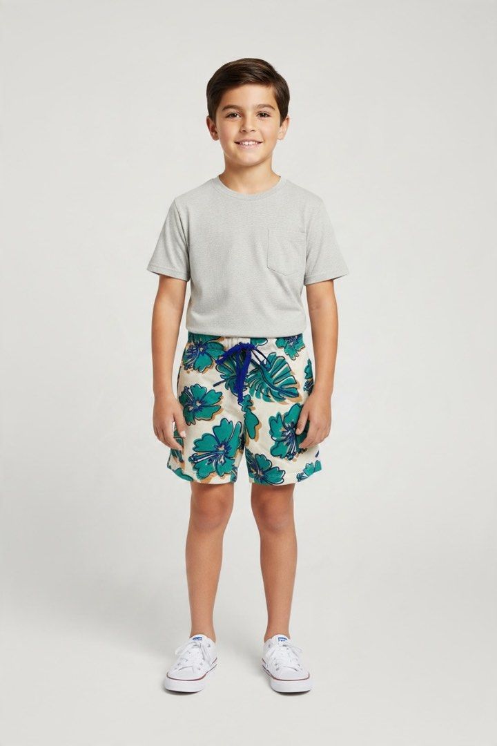 H&M Floral shorts (Category: Babies & Kids Fashion) located in Lipa City. Submitted by lifestyled (Listing ID 1469646968, Image 1). Description: H&M Floral shorts Size 5-6 Bottom- W-11” L- 12” Color rate- 9/10 💯 Authentic.