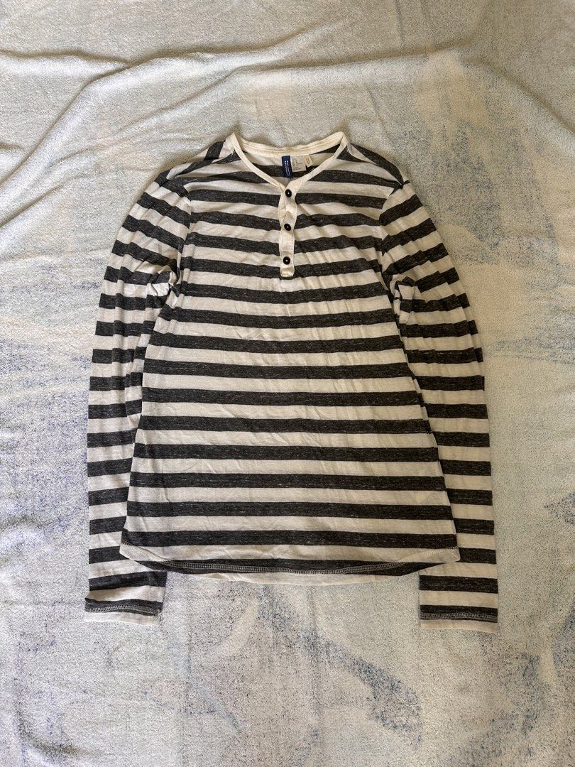 H&M Henley Striped (Category: Tshirts & Polo Shirts ) located in Binan City. Submitted by dirtyhump (Listing ID 1469596883, Image 1). Description: .