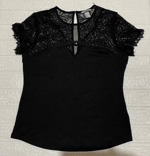 (Category: ) located in . Submitted by clear_out_closet (Listing ID 1469758108, Image 1). Description: .
