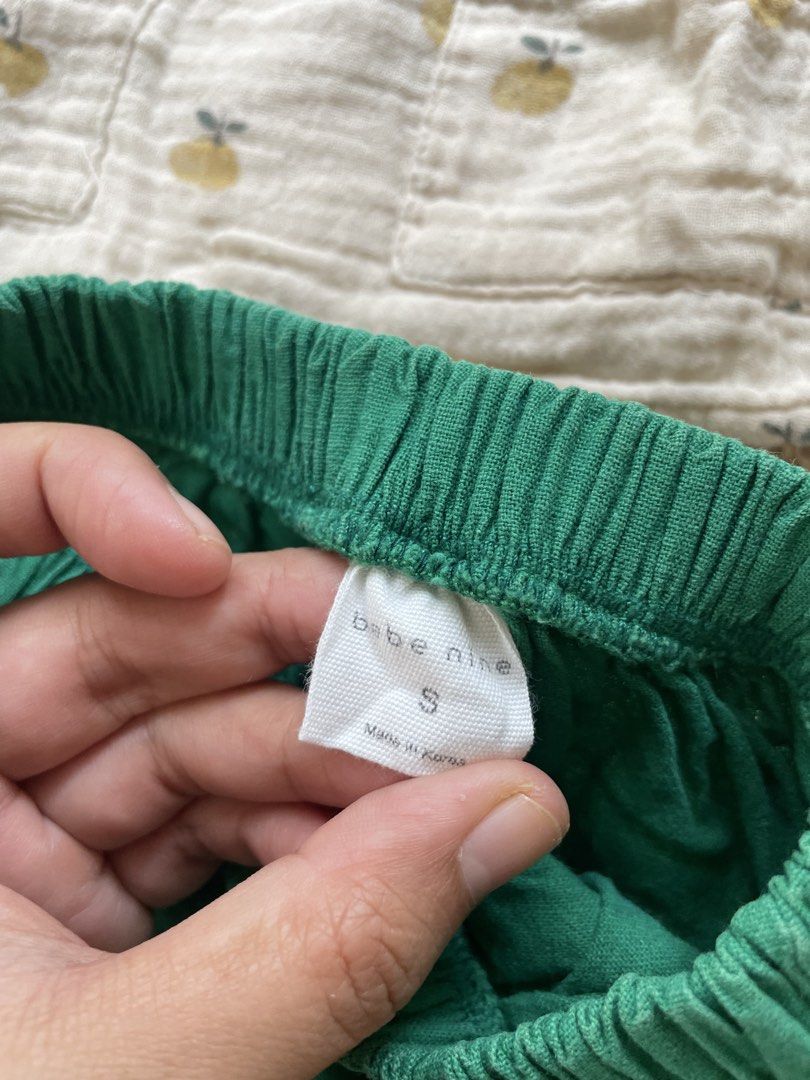 H&M muslin top and linen short (Category: Babies & Kids Fashion) located in Marikina City. Submitted by marahome (Listing ID 1469598432, Image 3). Description: 🐚 With stain due to storage, not sure if washable. Please see picture for issues, 🐚 my baby wore this until 2 years old 🐚 selling as bundle only 🐚 really nice fabric linen and 100% cotton 🐚 selling really cheap, please don’t lowball. 🙏🏼 HT zara hm kiru laila lyra kiru yoji uniqlo ko