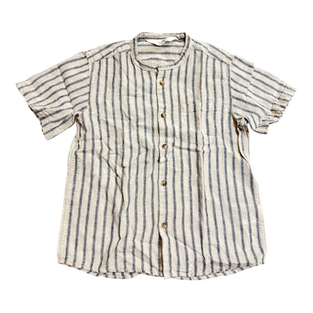 H&M striped linen polo (Category: Babies & Kids Fashion) located in Lipa City. Submitted by lifestyled (Listing ID 1469639048, Image 2). Description: H&M Striped linen Top Size 5-6 Aa- 14” L- 19” Color rate 9/10 💯 Authentic .