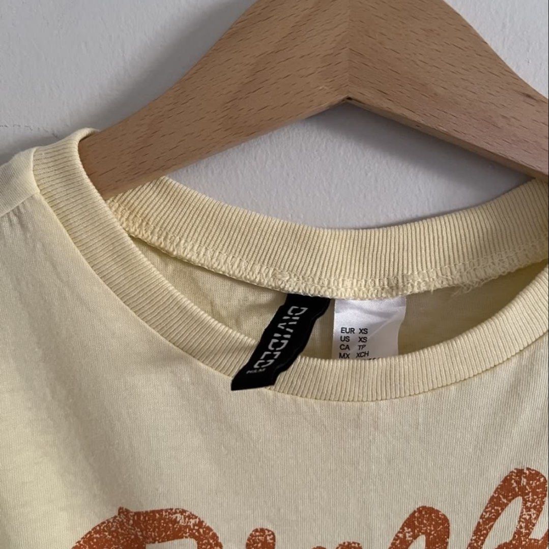 H&m tshirt (Category: Babies & Kids Fashion) located in Las Pinas. Submitted by mmanila_finds (Listing ID 1469645805, Image 3). Description: Can fit 9-10 yrs old.