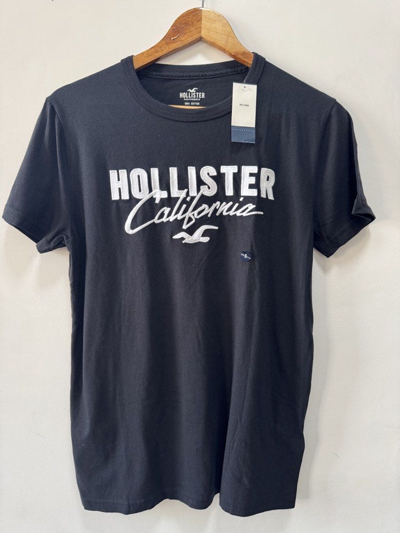 Hollister T-Shirt (Category: Shirts) located in Taguig. Submitted by curatedfinds_jd (Listing ID 1469650392, Image 2). Description: Condition: Brandnew with tag Price: ₱799 Size: Small Length: 26 in Width: 19.5 in Location: New Lower Bicutan, Taguig City Courier: J&T or Lalamove.