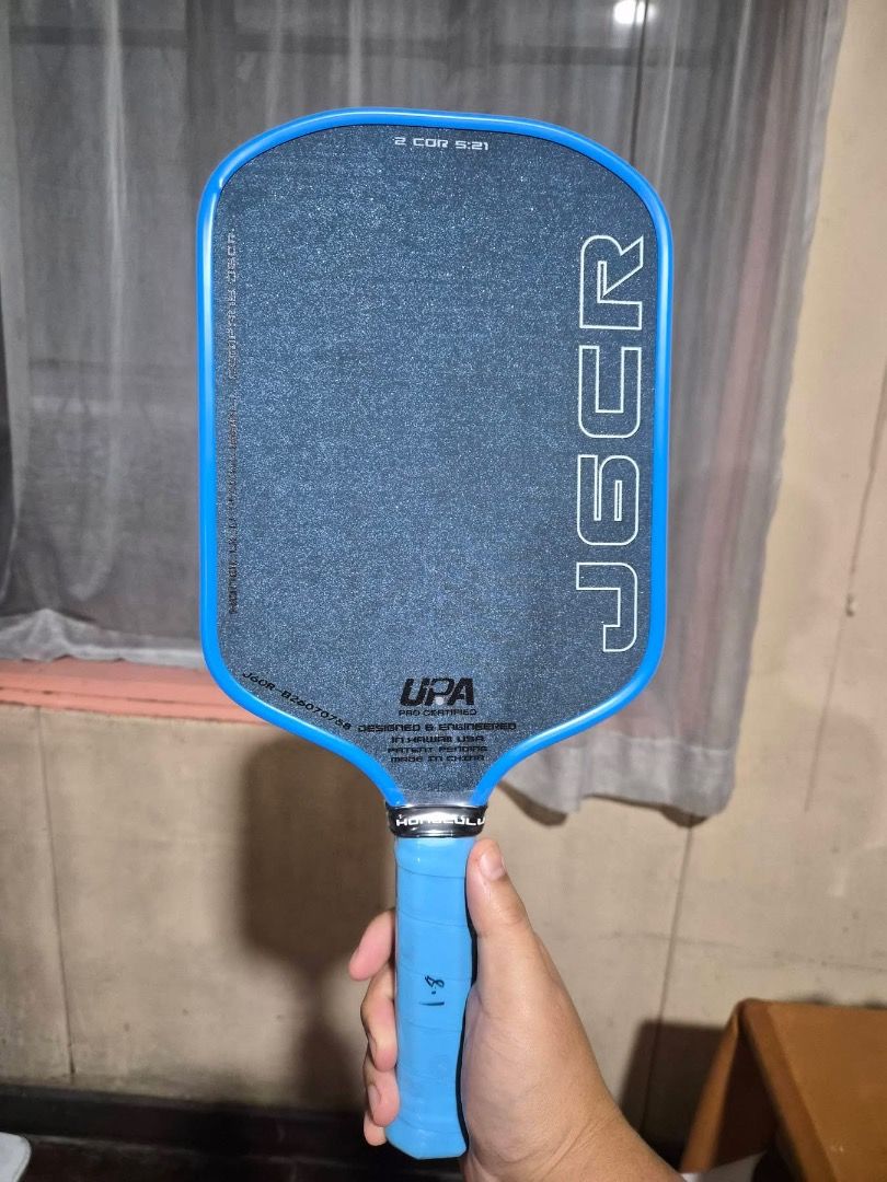 Honolulu J6CR Crystal Blue Paddle (Category: Other Sports Equipment and Supplies) located in Balagtas. Submitted by pitsgarments (Listing ID 1469744897, Image 1). Description: .