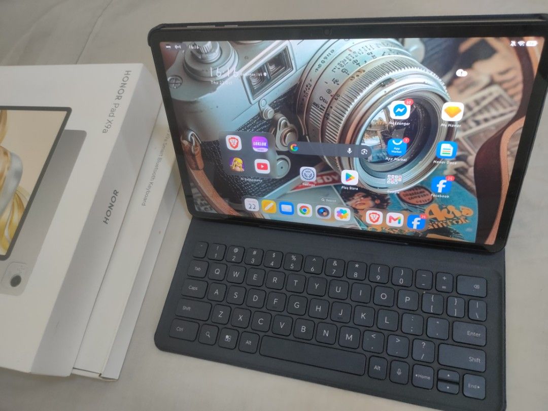 Honor Pad X9A.. Complete (Category: Android) located in Manila. Submitted by happyowl_005fed (Listing ID 1469654462, Image 2). Description: For sale Honor Pad X9A Complete package papo RFS : Badly Needed Po Ng Pera Pick up or lalamove.
