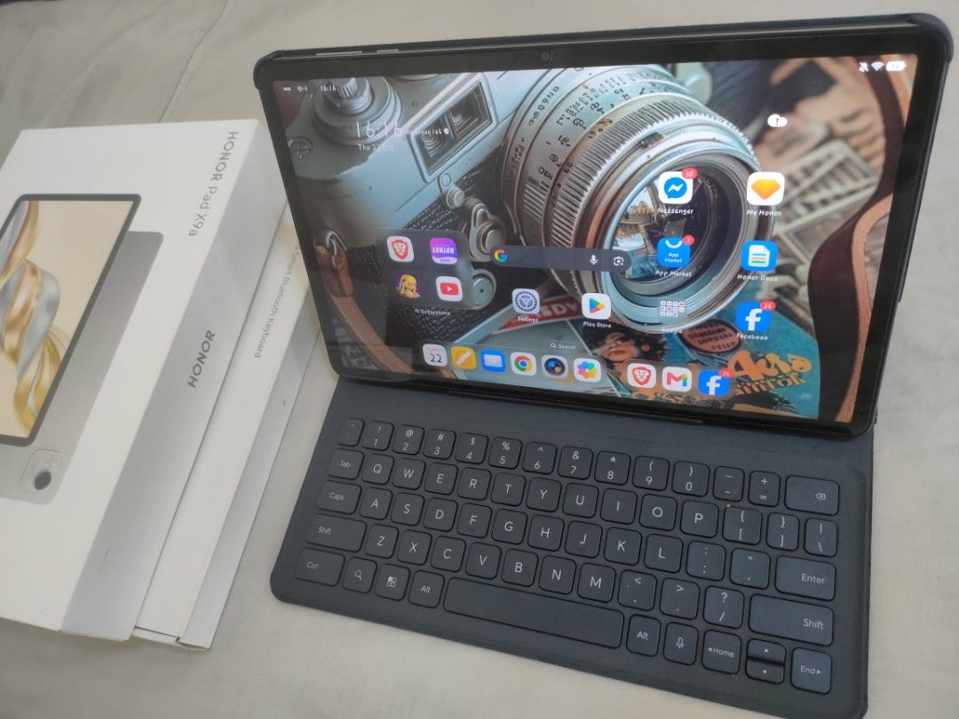 Honor Pad X9A.. Complete (Category: Android) located in Manila. Submitted by happyowl_005fed (Listing ID 1469654462, Image 1). Description: For sale Honor Pad X9A Complete package papo RFS : Badly Needed Po Ng Pera Pick up or lalamove.