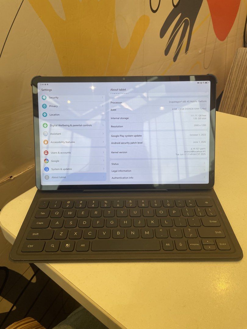 HONOR X9 128GB (Category: Android) located in Quezon City. Submitted by eemszn (Listing ID 1469655744, Image 3). Description: HONOR Pad X9 128GB 7k with keyboard in QC FOR SALE RUSH HONOR Pad X9 128GB 7k fix price 11.5" 2K 120Hz Display - super smooth Snapdragon 685 (6nm) Gaming Chip 4GB + 3GB Turbo RAM / 128GB ROM 7250mAh Battery 6 Speakers Inclusion: Unit, Case & Magnetic Bluetooth Keyboard Issue: dents only Can do meetup around QC.