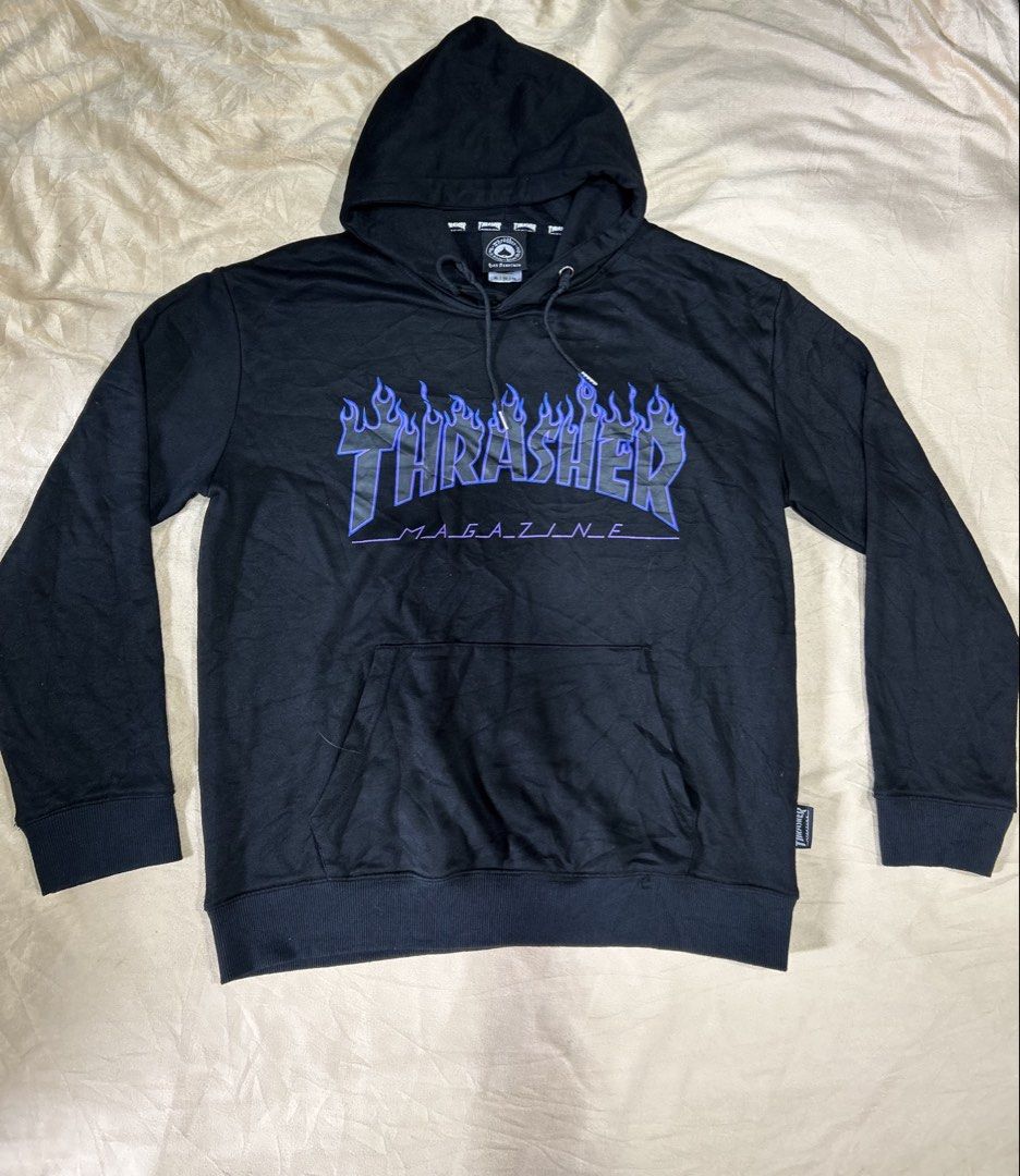 Hoody Jacket (Category: Hoodies) located in Davao. Submitted by scorp5 (Listing ID 1469608991, Image 1). Description: Thrasher Hoody jacket with big print in front Dimes W 21.5 L 26 Like new condition Medium size for men or women Can fit medium to Large .