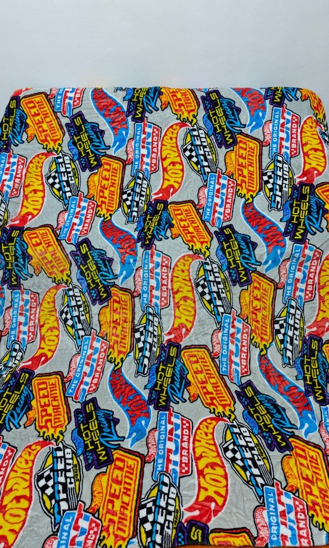 HotWheels Fur Fleece Blanket - Queen (Category: Bedding & Towels) located in Mariveles. Submitted by hl.reyrfinds (Listing ID 1469696169, Image 1). Description: 🍀☘️🍀☘️🍀 Fur Fleece Blanket Soft, Heavy Glossy Pay First. MOD: JnT.