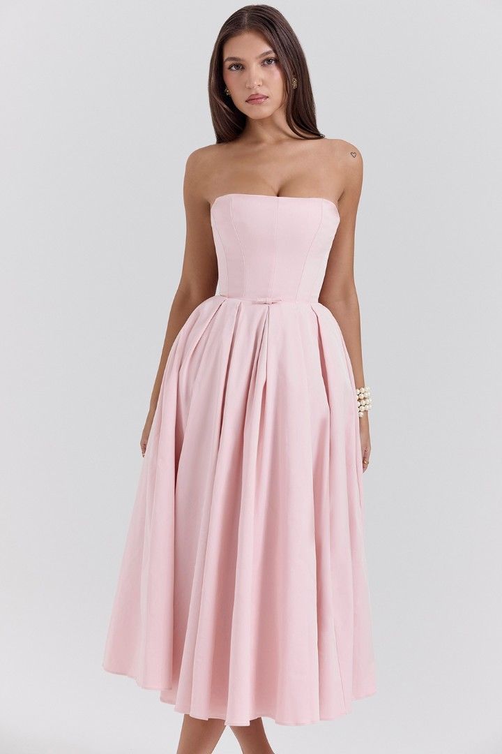 House of Cb Contessa (Category: Dresses) located in Bacolod City. Submitted by victoria2026 (Listing ID 1469733239, Image 2). Description: .