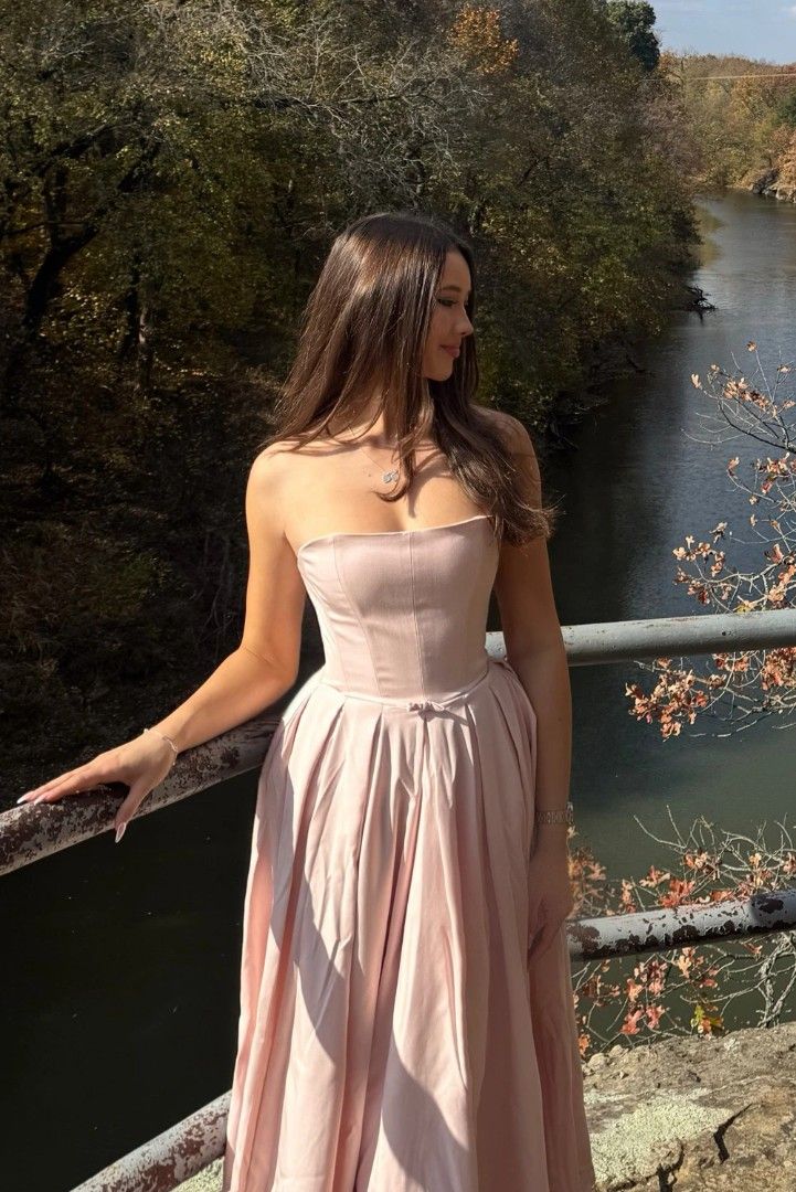 House of Cb Contessa (Category: Dresses) located in Bacolod City. Submitted by victoria2026 (Listing ID 1469733239, Image 3). Description: .