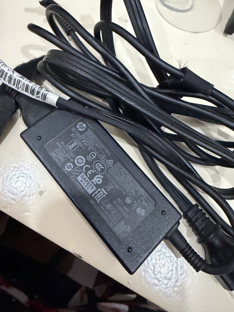 HP Laptop Charger (Category: Chargers) located in Manila. Submitted by olxph_637621784 (Listing ID 1469694859, Image 1). Description: .