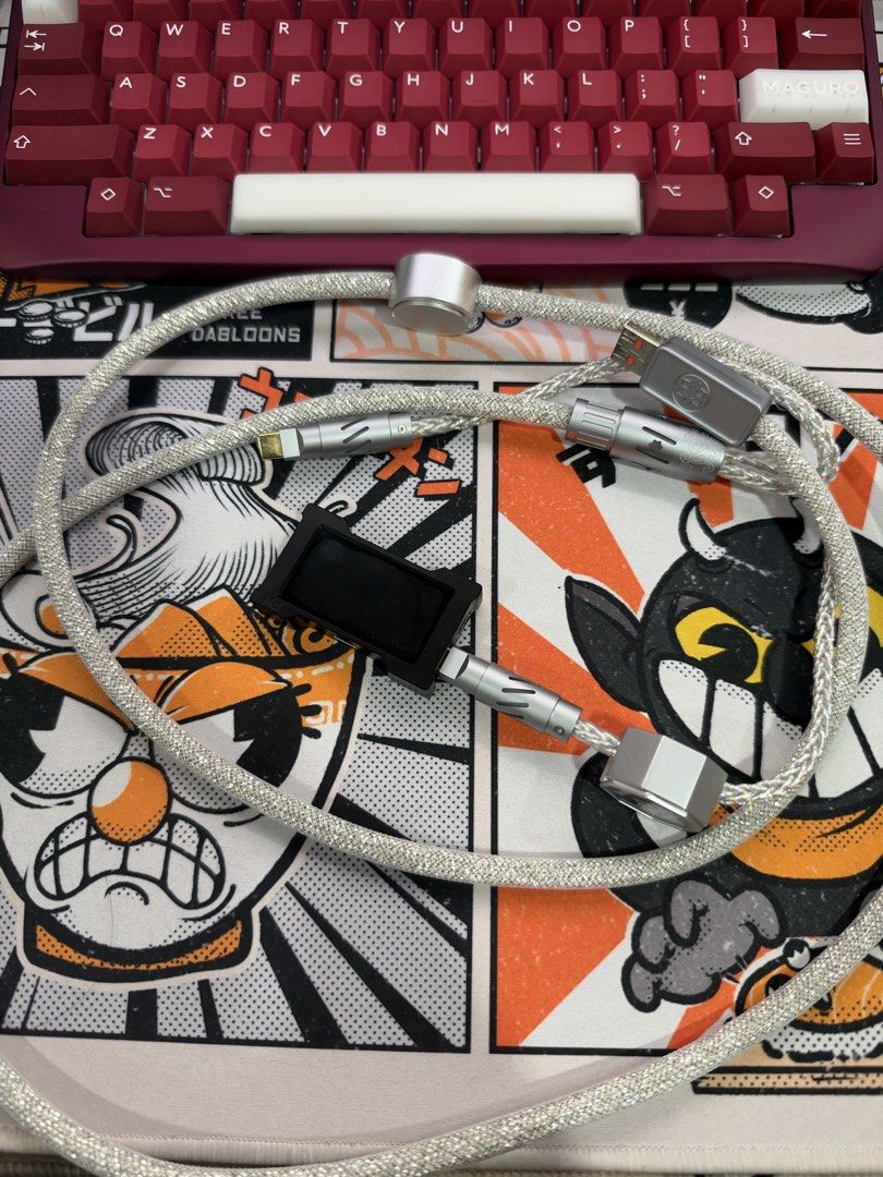 Huahao 8k Split Cable with HMLab Hub (Category: Cables & Chargers) located in Caloocan City. Submitted by mgeronino130760 (Listing ID 1469634838, Image 1). Description: Got both for 5k No box or anything will ship in a ziplock with bubblewrap Rfs: have a custom cable otw QC Area Lalamove.