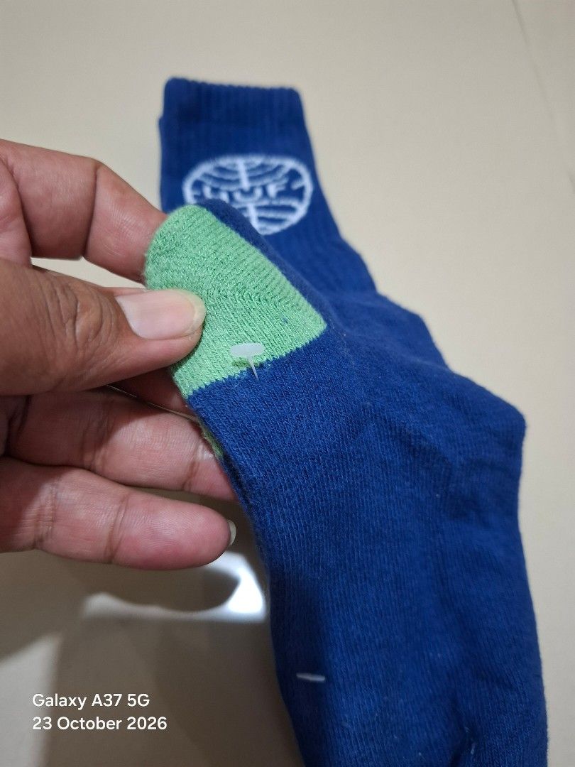 Huf Mens socks (Category: Socks) located in Manila. Submitted by thriftfinds_tagum (Listing ID 1469727885, Image 2). Description: huf mens socks Excellent condition US 8 to US12.