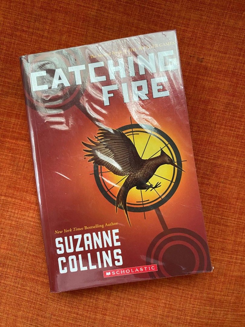 Hunger Games Set (Category: Storybooks) located in Talacogon. Submitted by dumpy_rain (Listing ID 1469709324, Image 2). Description: FOR SALE HUNGER GAMES BOOKS Suzanne Collins Book Set — ₱1,199 (Negotiable) → catching fire → mockingjay → the ballad of songbirds and snakes • all were bought from fullybooked • like new condition 💌 DM for more info/photos! Thank you! 🫶🏻.