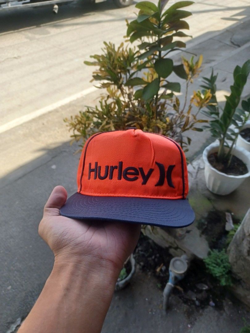 Hurley snapback Youth size (Category: Caps & Hats) located in Cauayan City . Submitted by cuzthriftshop (Listing ID 1469644325, Image 1). Description: .