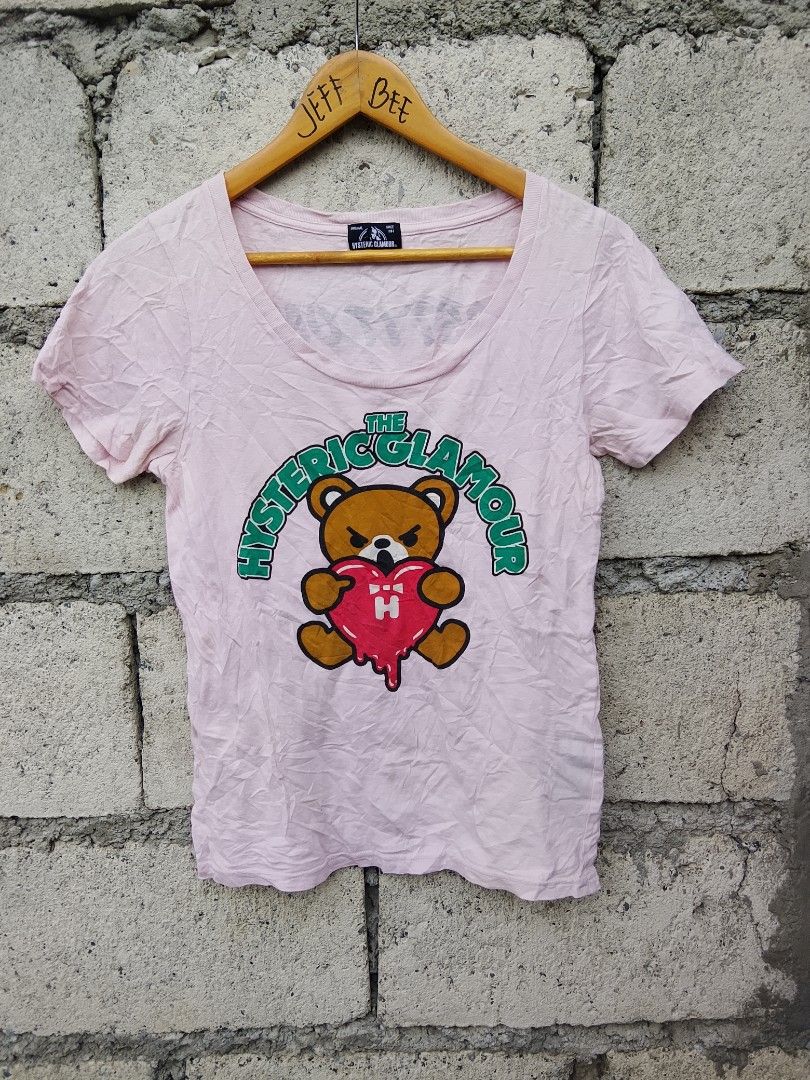 Hysteric glamour tee (Category: Activewear) located in Bayombong. Submitted by jeffreybee (Listing ID 1469655438, Image 1). Description: size Medium NO SCRTACH NO PINHOLES needs wash only.