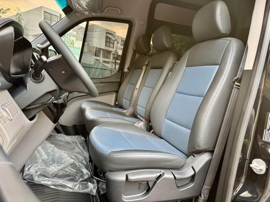 Hyundai Solati 170 eVGT Manual (Category: Used Cars) located in Manila. Submitted by quality_cars (Listing ID 1469685305, Image 3). Description: 2024 Hyundai Solati 170 eVGT 1st Owned 5,000km only Manual Transmission 16-Seaters W/ Cargo roof All leather seats Smell Brand new Brand new Tires KUMHO Brand Diesel eVGT CRDi Engine Complete Papers Complete Duplicate key No issues‼️ Brand new Condition‼️ Cash/Financing Price:2,585,000 Location: Paranaqu